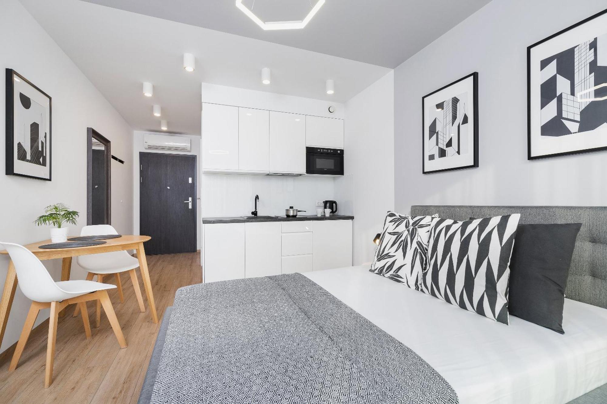 Apartment For Two - Pilsudskiego 1 Street Красков Екстериор снимка